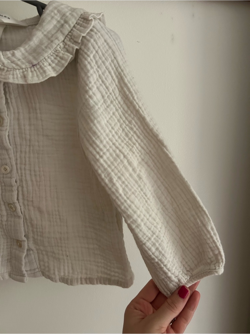 H&M Cream Ruffled Collar Button-Front Top - Picture 5 of 7